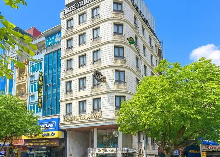 Yolo Wa Hotel